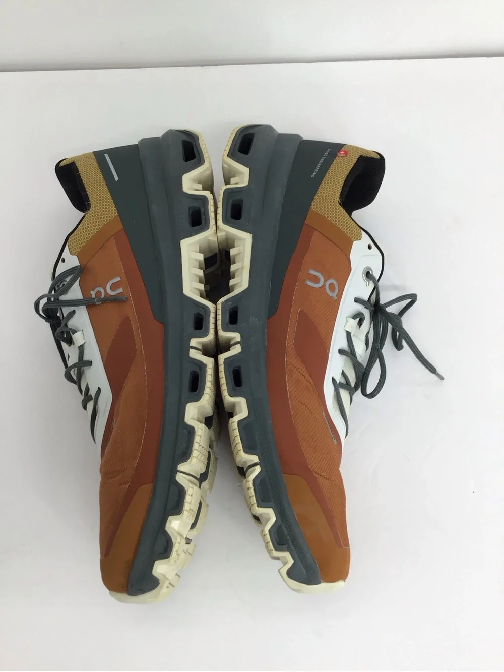 On Cloudventure Men’s Waterproof 3.0 Athletic Sneaker Pecan/Lead Size 11